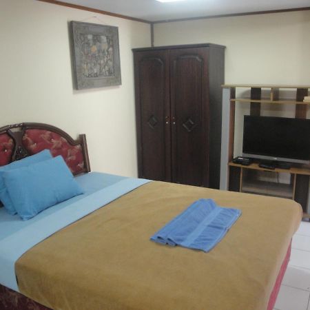 Yoyo'S Hotel Sekongkang Екстер'єр фото